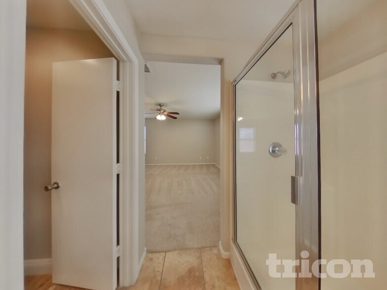 Building Photo - 9637 Christine View Ct