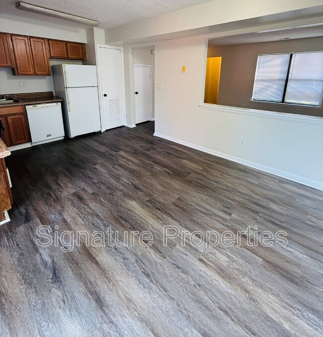Building Photo - 1006 Coastaway Dr
