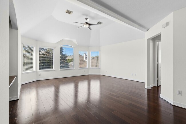 Building Photo - 5630 Ashford Ridge Ln