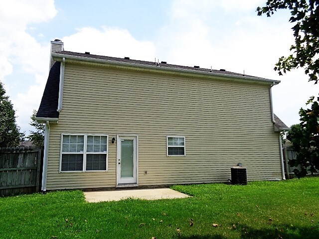 Building Photo - 1176 Saint Andrews Dr