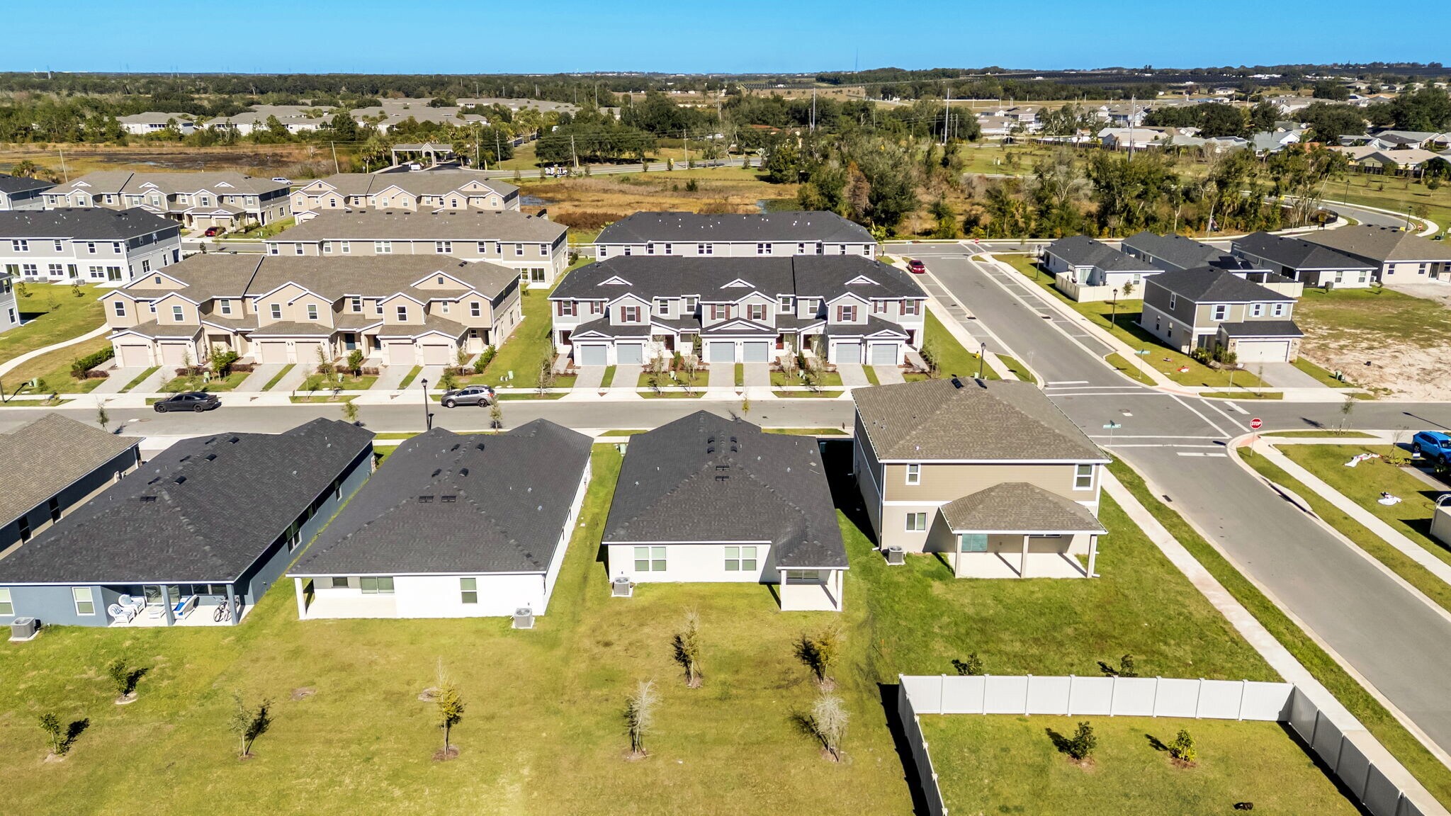 Building Photo - 638 Meadows Edge Pl