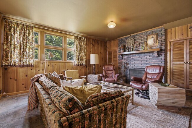Building Photo - 5028 Danby Dr