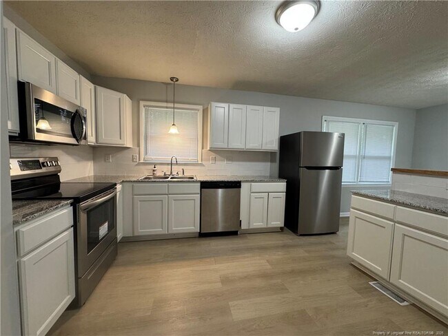 Building Photo - 179 Paddle Wheel Rd