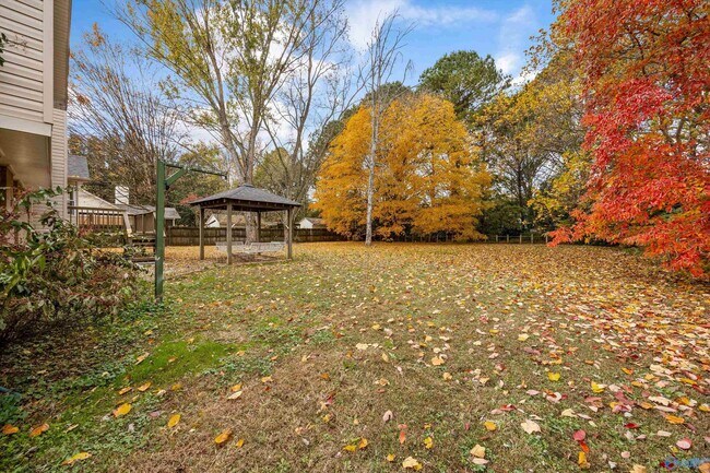 Building Photo - 235 Usher Rd