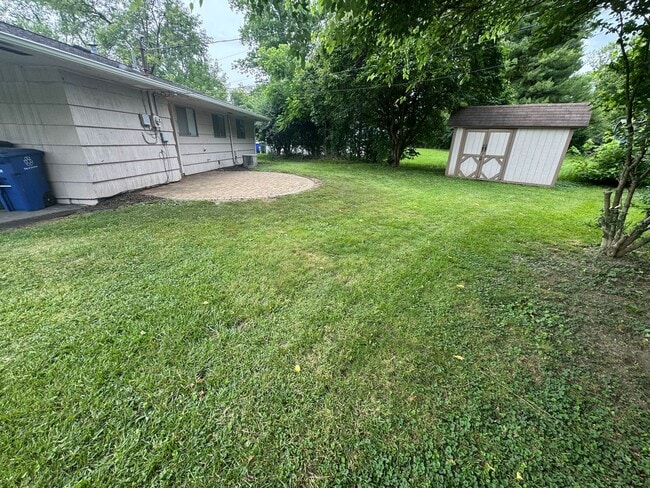 Building Photo - 3 Bedroom- Upper Arlington area