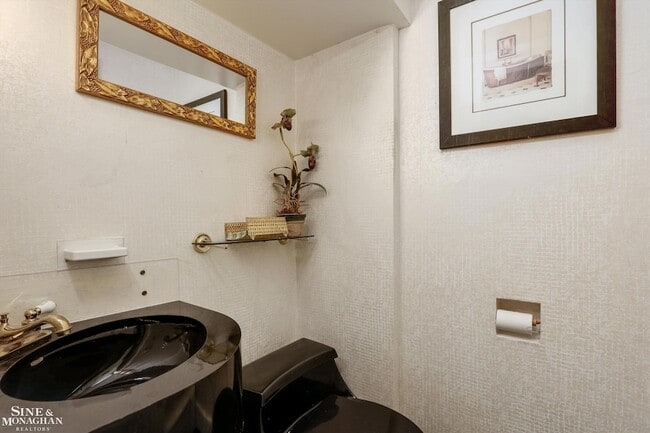 Building Photo - 15838 Windmill Pointe Dr