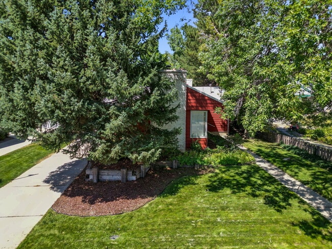 Building Photo - 1275 E Lavon Dr