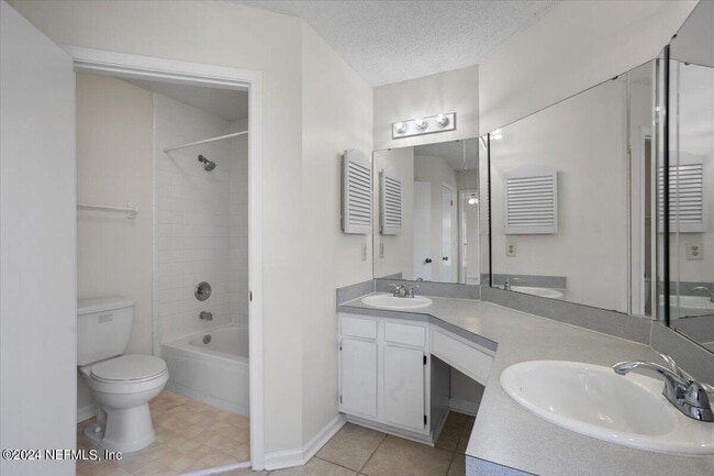 Building Photo - 12567 Tree Beard Ct