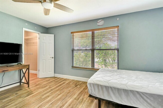 Building Photo - 781 Little Pine Dr