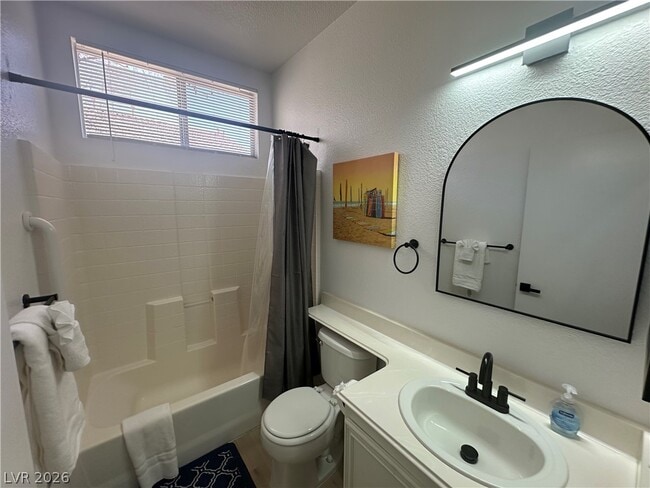 Building Photo - 9825 Garamound Ave