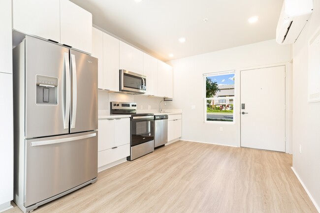 Building Photo - 91-3575-3575 Kamolehonua St