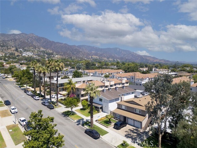 Building Photo - 714 E Orange Grove Ave