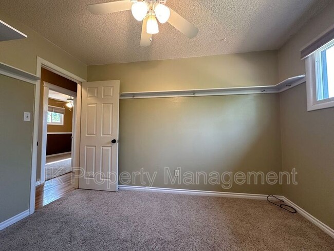 Building Photo - 710 48th St S