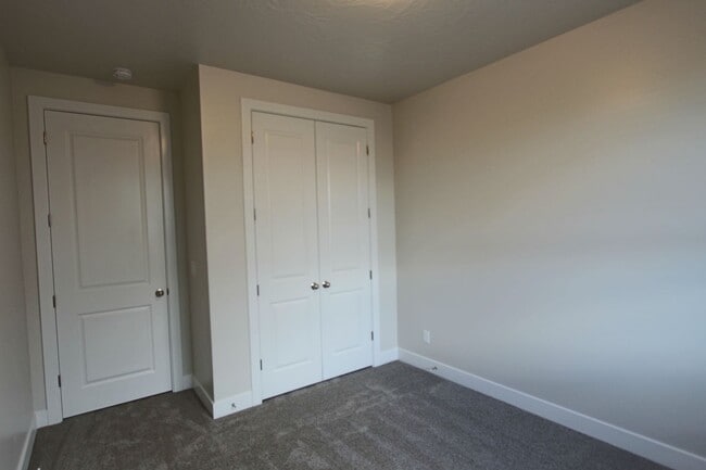 Building Photo - BRAND NEW: 2170+ SQFT and majestic VIEWS