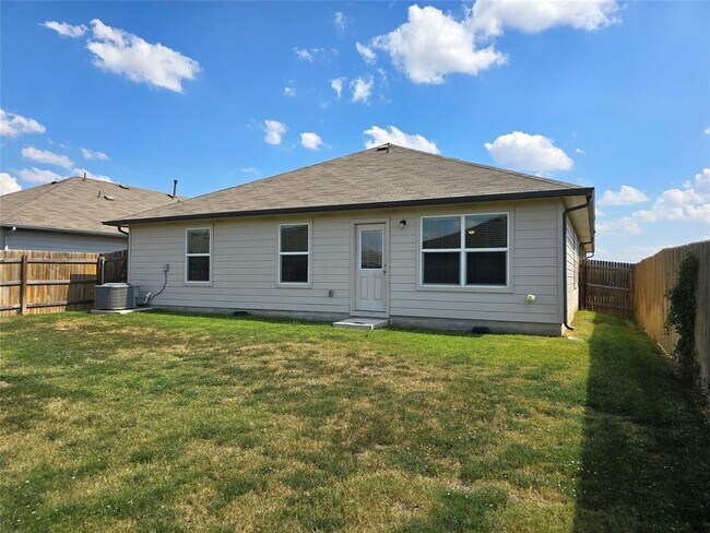 Building Photo - 101 Stellamar Dr