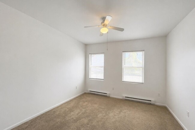 Building Photo - 466 Broadway