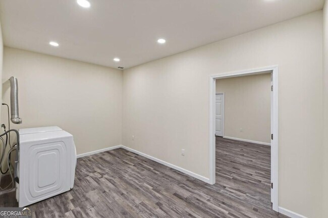 Building Photo - 160 Janney Cir