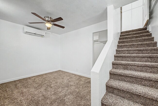 Building Photo - 3519 W Orchid Ln
