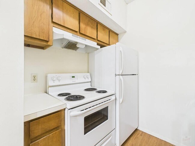 Building Photo - 3316 Guadalupe St