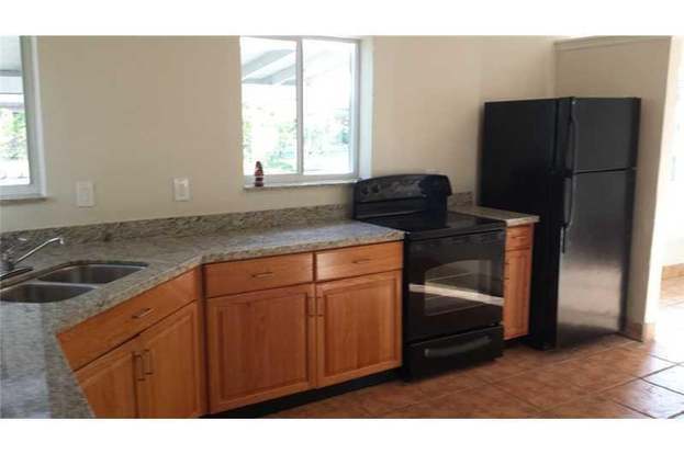 Building Photo - 20322 NE 14th Ct