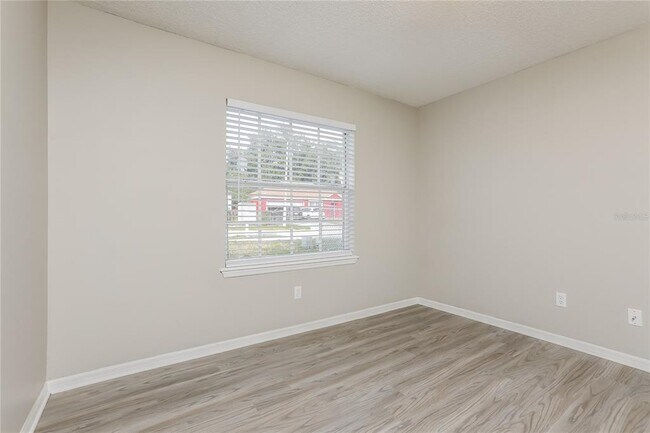 Building Photo - 6250 Kaieteur Ln