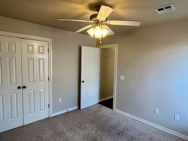 Building Photo - Wonderful 4 bed, 2 bath 3 car in Falcon Ri...