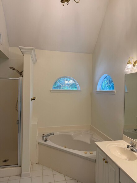 Building Photo - 151 Grande View Ln