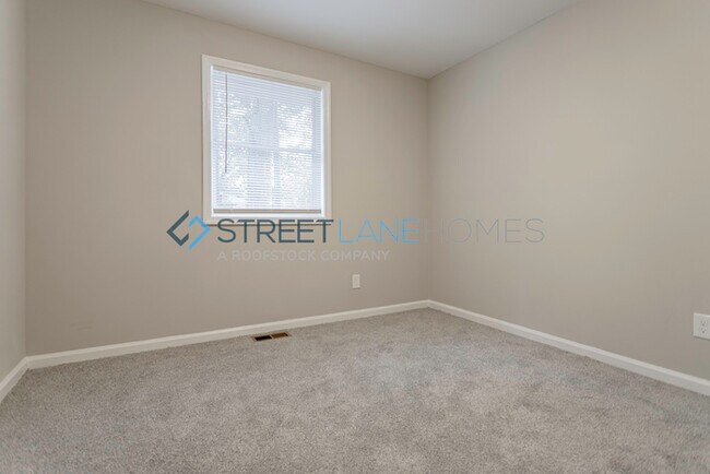 Building Photo - NOW OFFERING HALF OFF THE FIRST FULL MONTH...