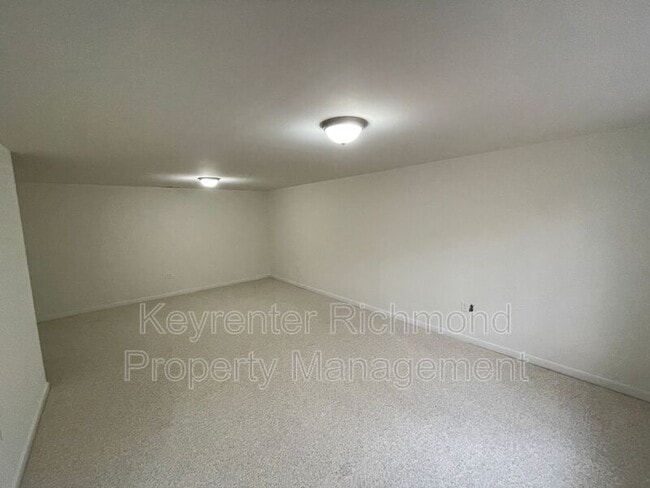 Building Photo - 7919 Nashua Dr