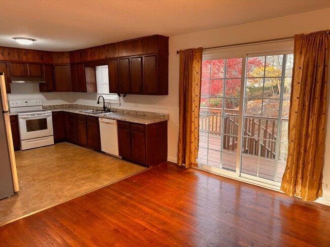 Building Photo - 194 Virgo Dr