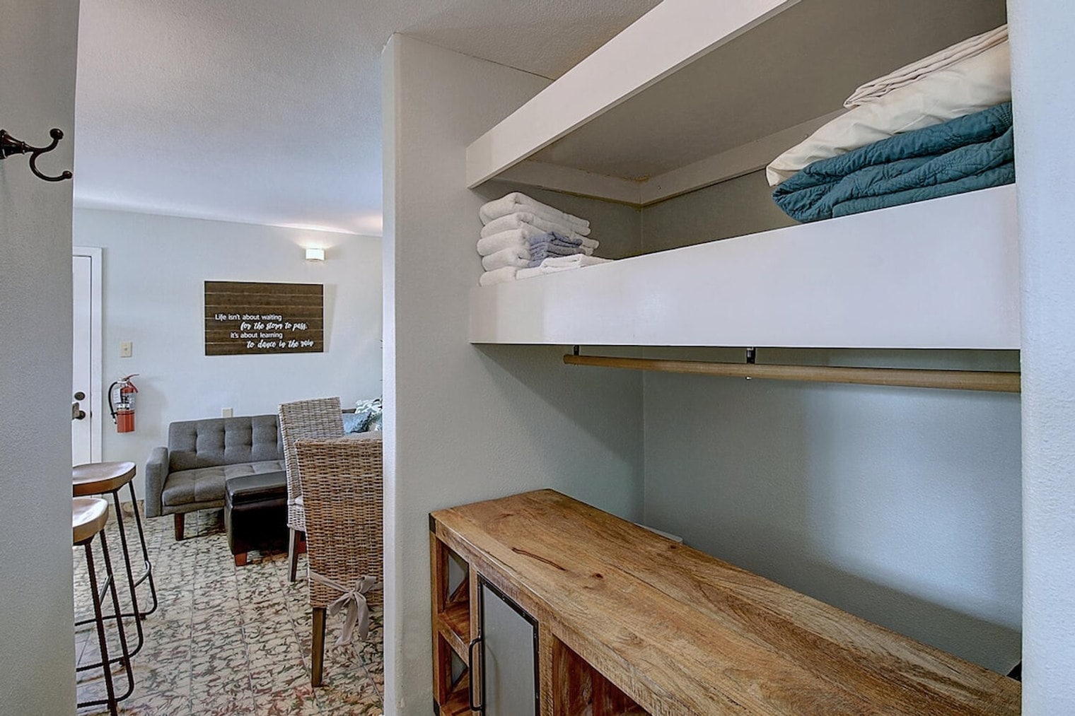 Building Photo - 134 N Alister St