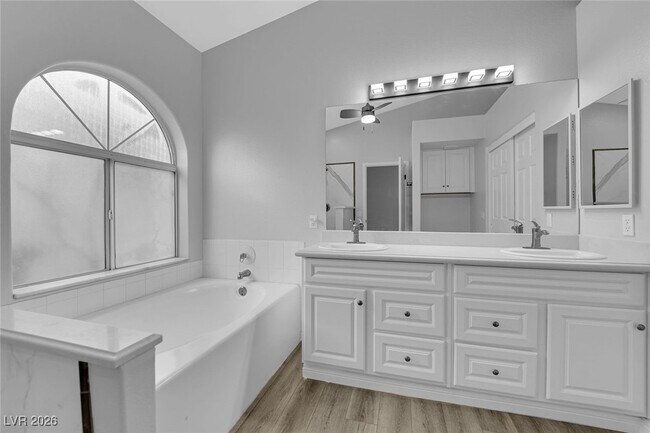 Building Photo - 2528 Huber Heights Dr