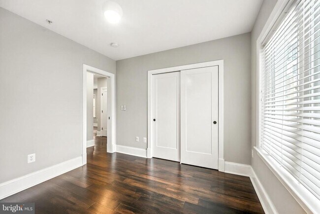 Building Photo - 1514 8th St NW