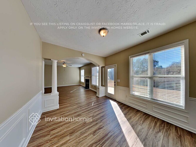 Building Photo - 7063 Skippingstone Way