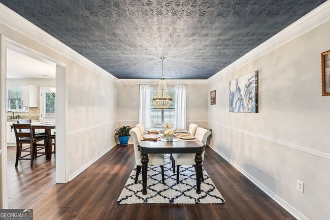 Building Photo - 12203 Crestwood Ct