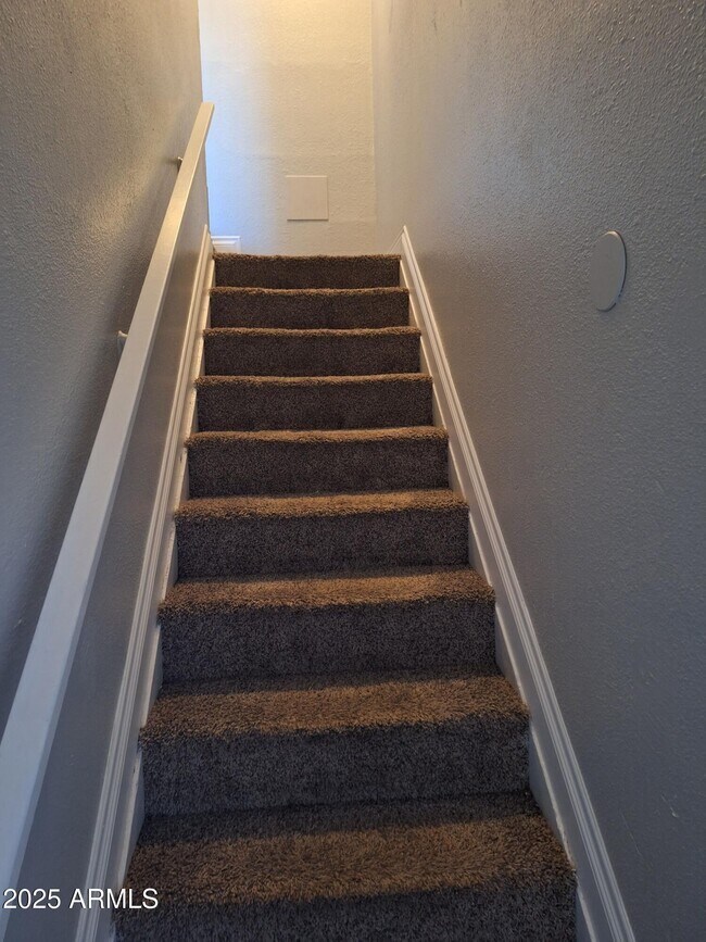 Building Photo - 2674 N 43rd Ave