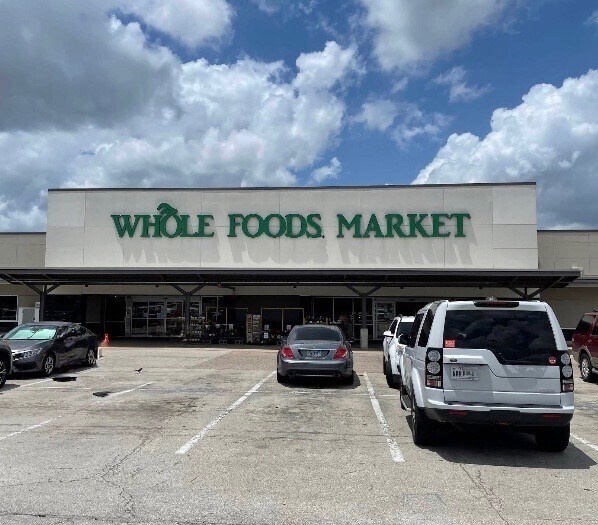 Building Photo - 4026 Villanova St