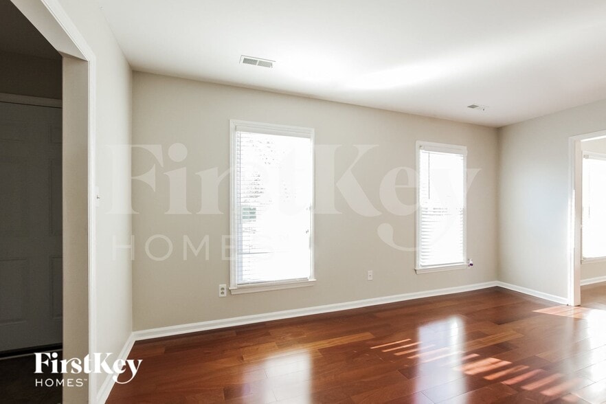 Building Photo - 11701 Charnwood Ct