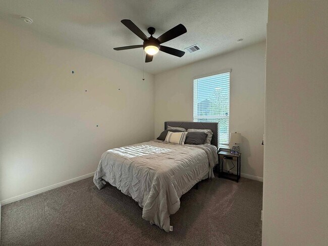 Building Photo - 15615 Birchdale Dr