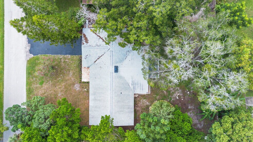 Building Photo - 505 Lake Shore Dr