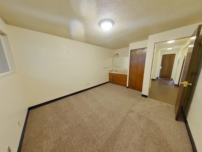 Building Photo - 1747 Hilyard St