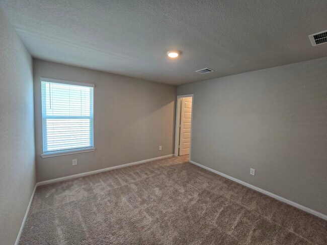 Building Photo - 13703 Mariah Dr