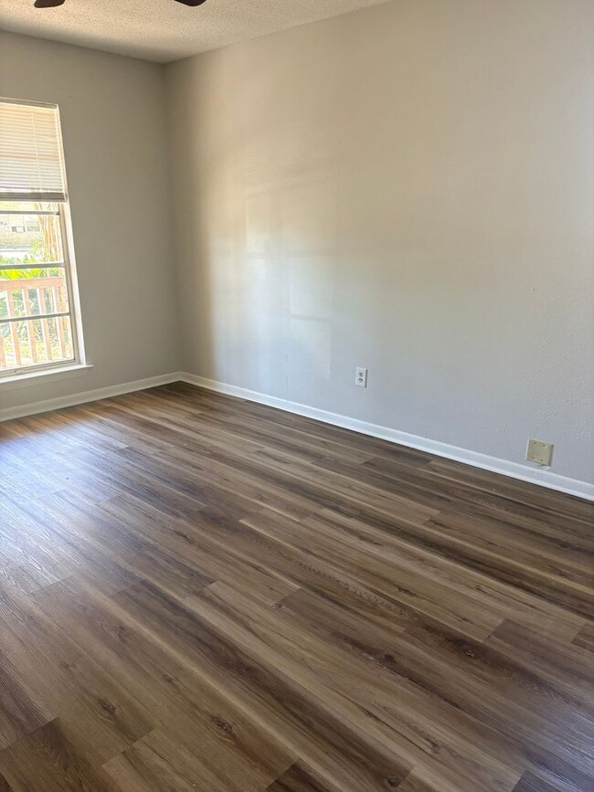 Building Photo - Bay St Louis Single Family Home