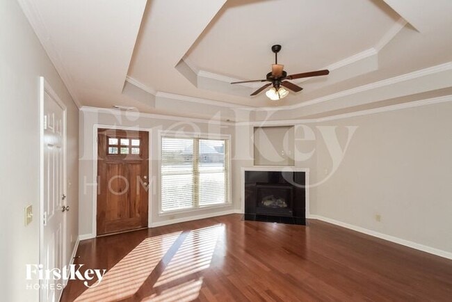 Building Photo - 10777 Plantation Dr