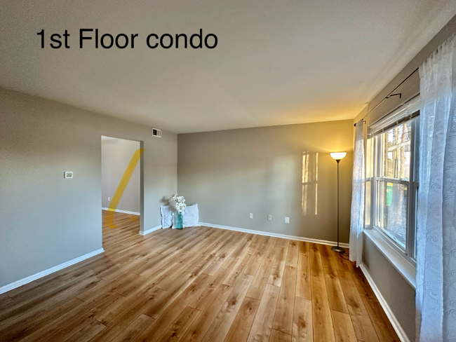 Building Photo - 4573 Winding Brook Dr