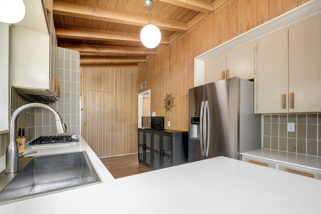 Building Photo - 1813 Dexter St