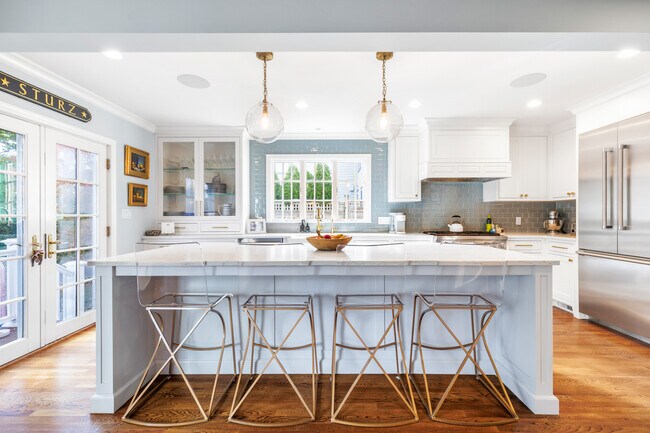 Building Photo - 15 Overlook Pl