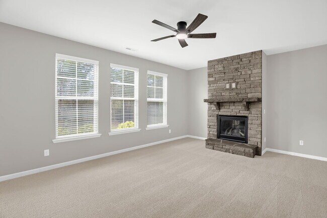 Building Photo - 602 Applecross Dr