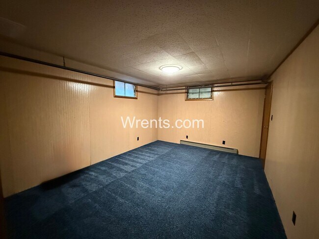 Building Photo - South Hill Charming corner lot 3 bed 2 bath in quiet neighborhood