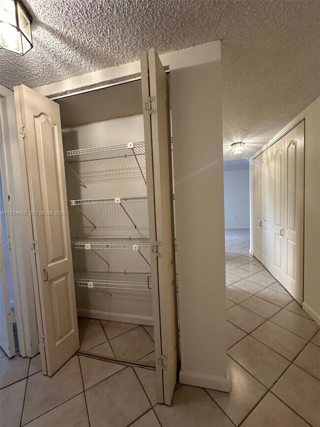 Building Photo - 9420 W Flagler St